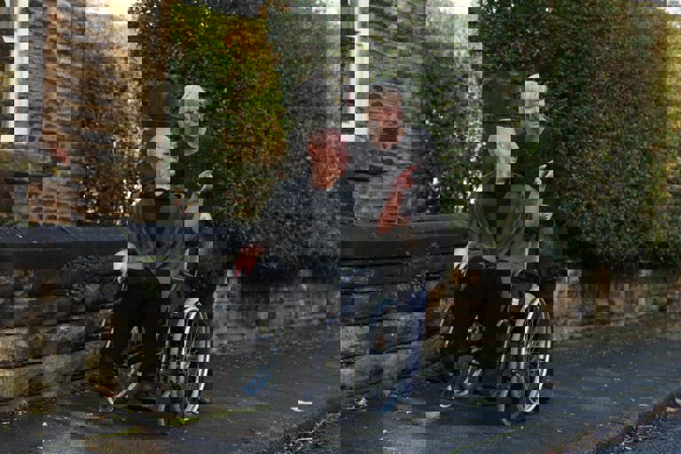 /