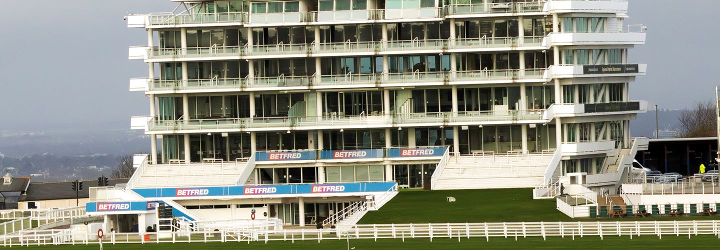 Image of the Queen's Stand, Epsom racecourse, Epsom Downs