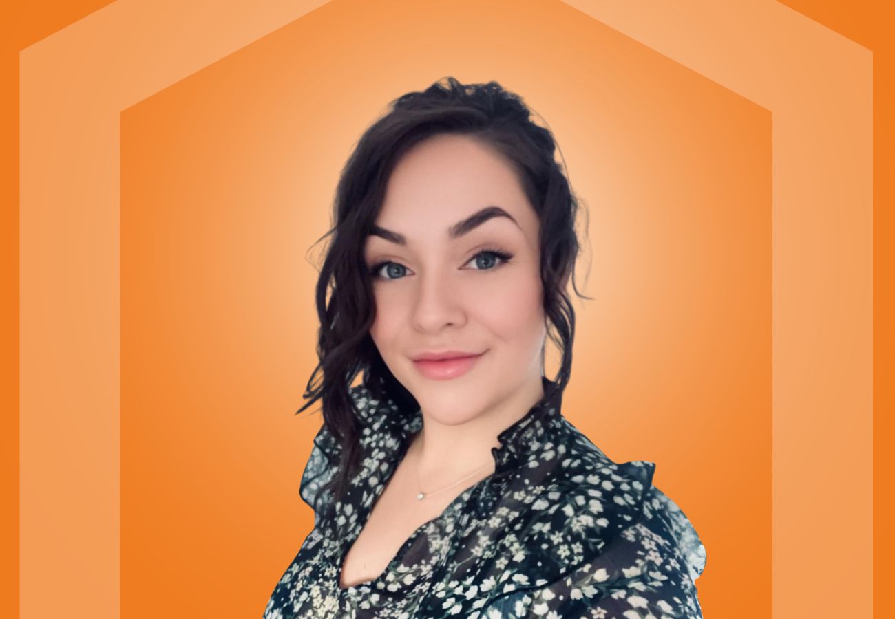 donna-tyson-shore-care-manager-at-right-at-home-elderly-care-at-home-provider-in-cheshire-east-covering-stockport-wilmslow-and-hazel-grove