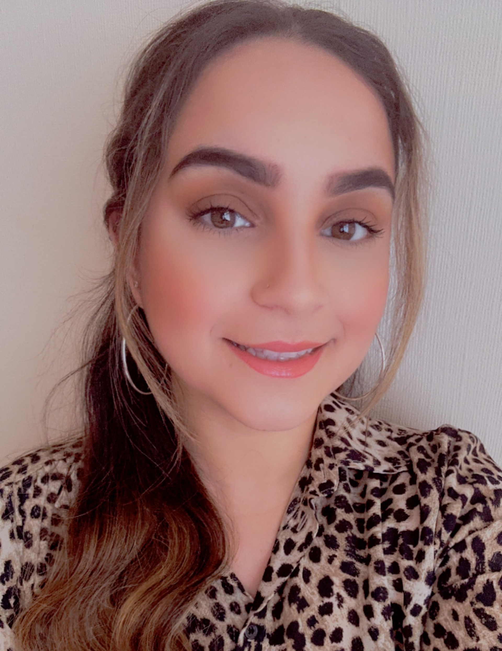 Farzana-Headshot